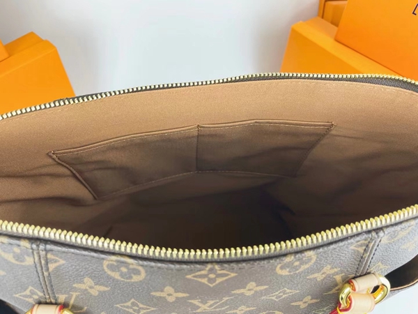 ルイヴィトンバッグ着用イメージ